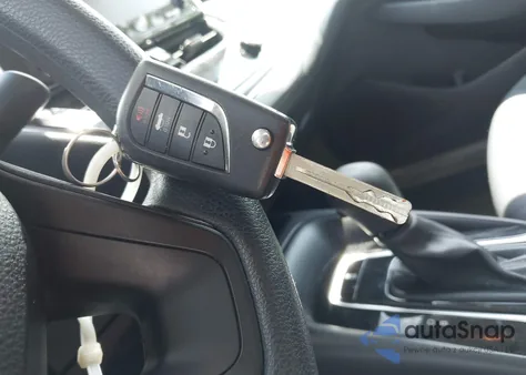 2021 Toyota Corolla Le из США, поврежденный, VIN 5YFEPMAEXMP160997